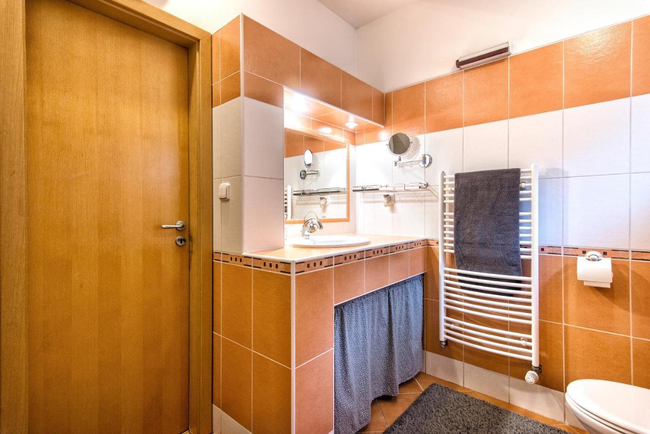 Apartment Neratovice Extérieur photo